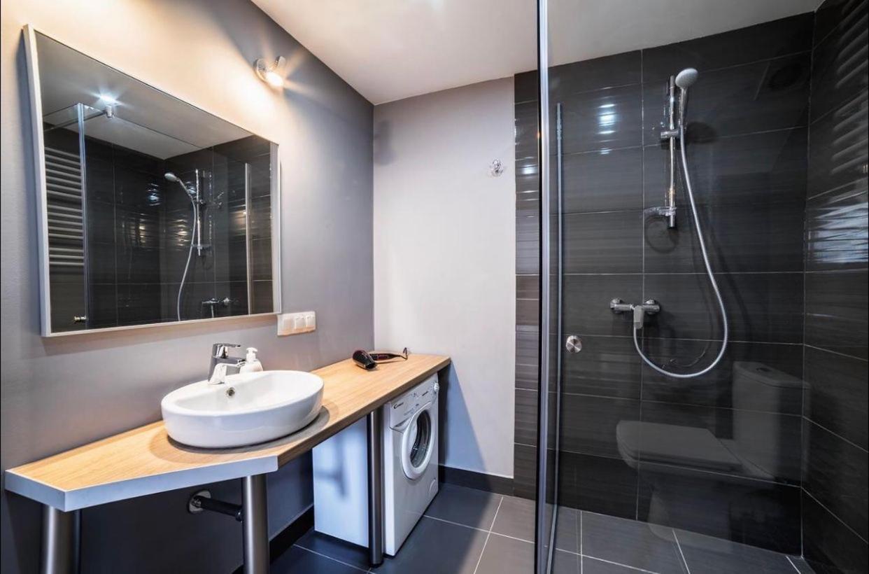Apartment Ploscha Rynok Lviv Dış mekan fotoğraf
